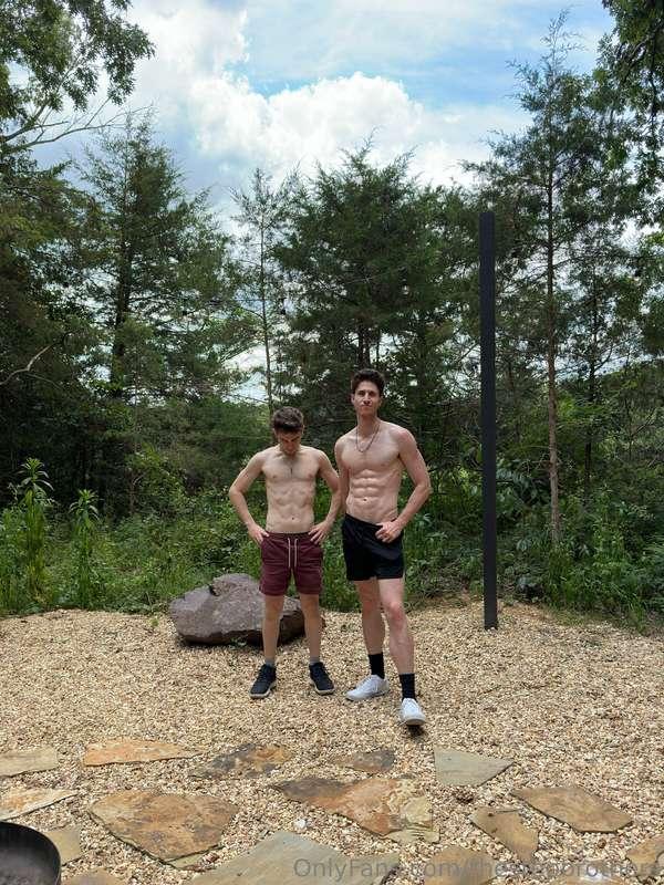 thestepbrothers image #3