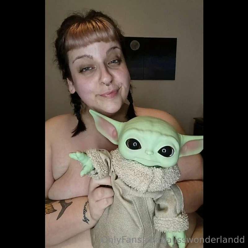 For my St⭐r Wars fans 🛸 Grogu 💚 Behind his pretty face hides..