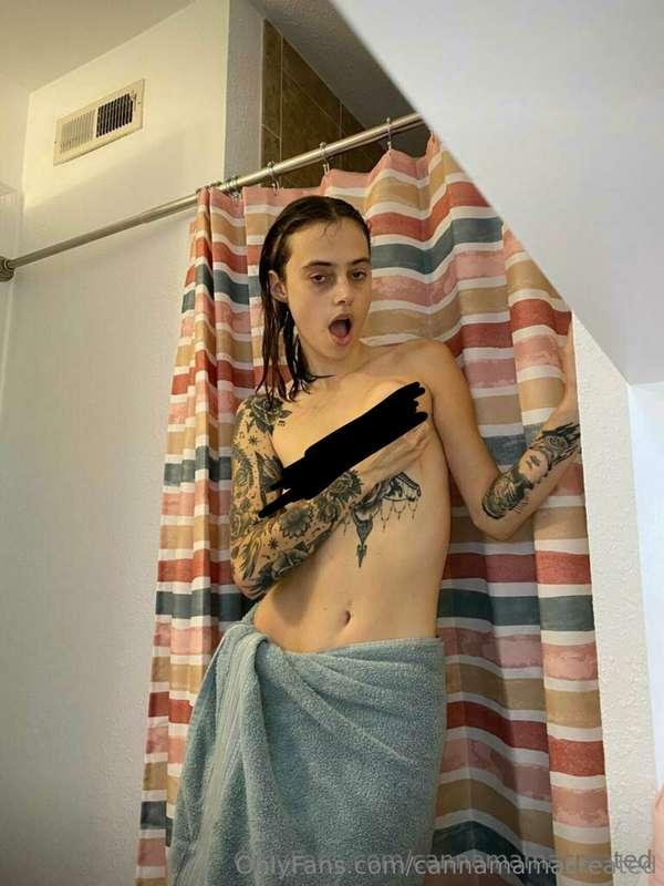 Early morning wank baby? Hehe x x x x