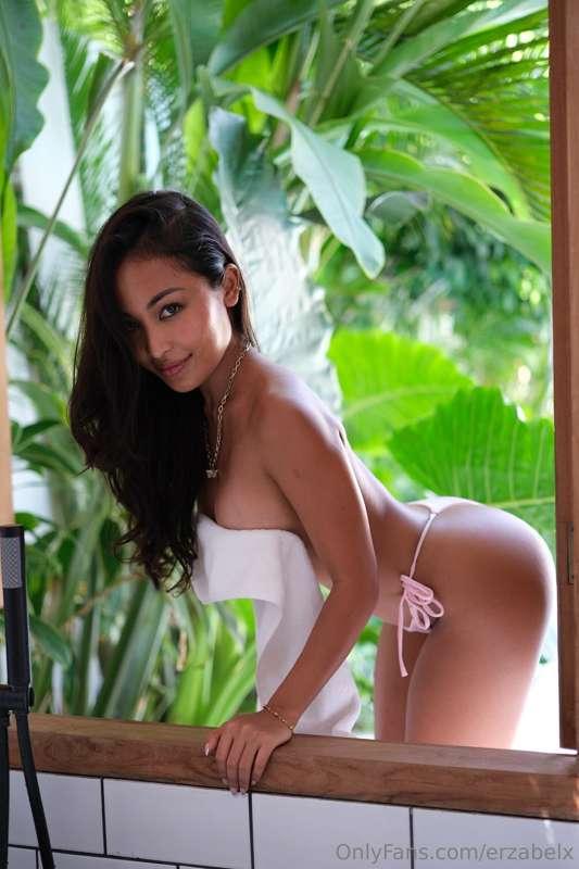 tell me… do i look too hot for you? 😈