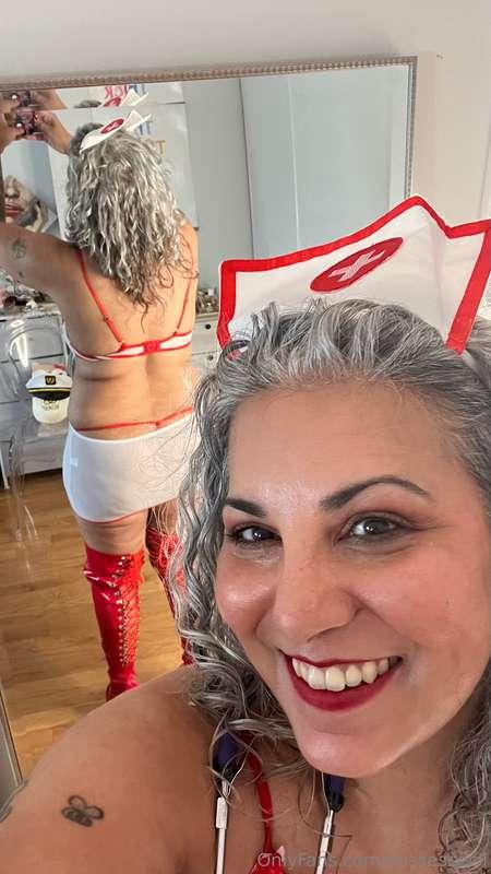 better late than never, so I'm presenting my Halloween pictu..