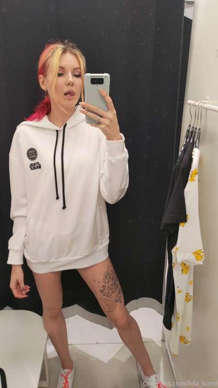 Who can say me, why men's clothing is always better than wom..