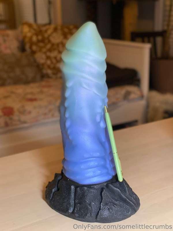 New dildo finally arrived! Ain't she a bute?