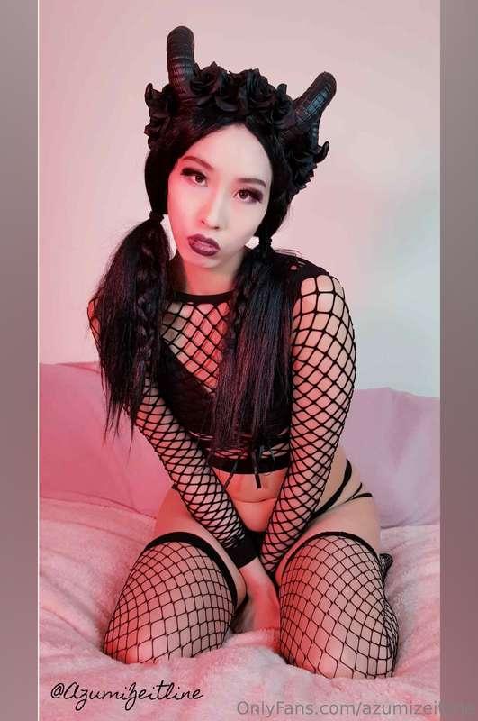 💀☠️🖤Goth Girl 🖤💀☠️