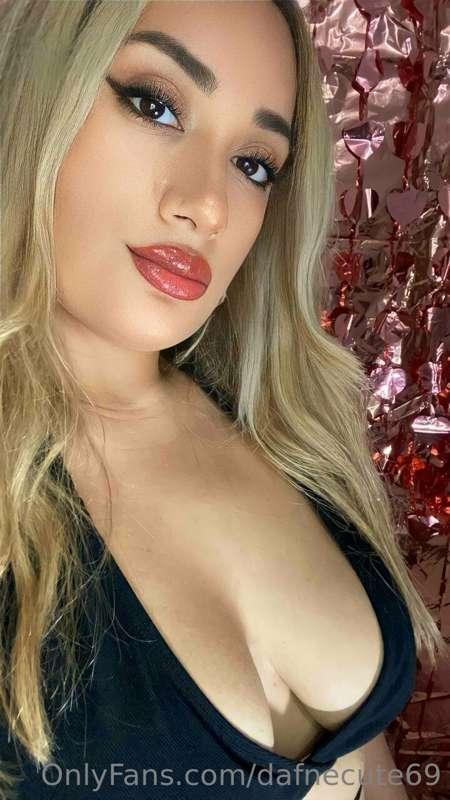 ⛓I'm your kinky girl⛓ 
𝐴𝑟𝑒 𝑢 𝑔𝑜𝑖𝑛𝑔 𝑡𝑜 𝑜𝑏𝑒𝑦 𝑚𝑒 𝑡𝑜𝑑𝑎𝑦?😈 @lola9..