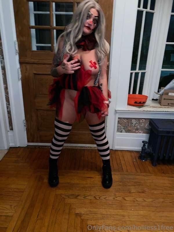 holliess1free image #6