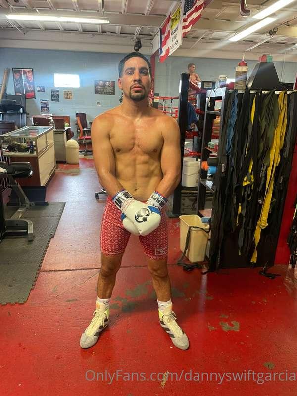 Another day another dollar 💪🏼