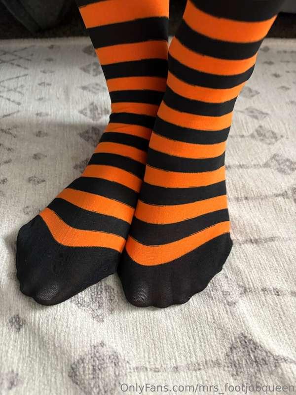 mrs_footjobqueen image #26