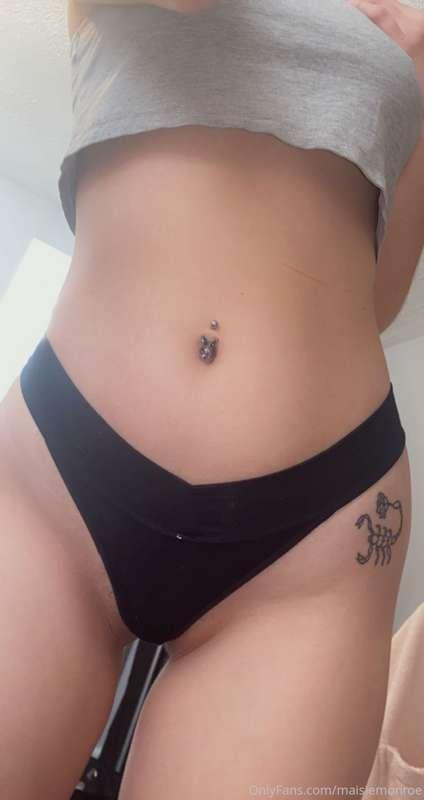 Like if you think my tattoo is sexy 😝 Then check your DM’s f..