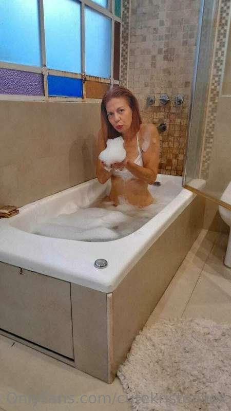 𝐒𝐡𝐞 𝐢𝐬 𝐦𝐲 𝐟𝐫𝐢𝐞𝐧𝐝 𝐓𝐚𝐭𝐲
           @tatianadiary
    💥𝐅𝐑𝐄𝐄 𝐅𝐑𝐄..