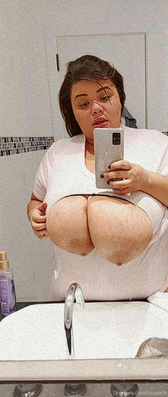 Woke this morning wanting and missing nice hands and mouth a..