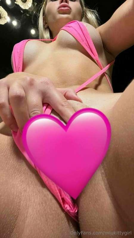 A VERY CLOSE VIEW😈Send me a $3 tip and this photo will be yo..