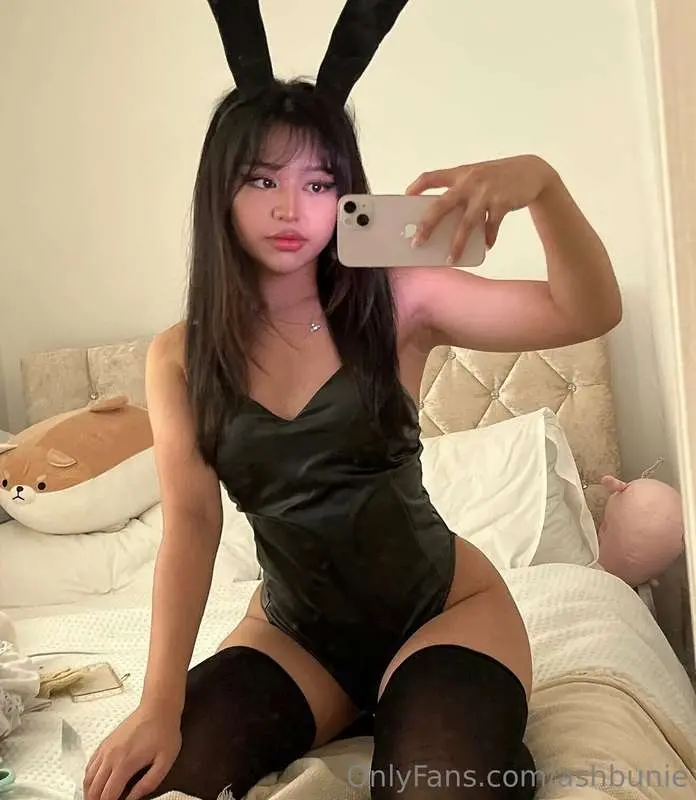 like if you love thighs c: