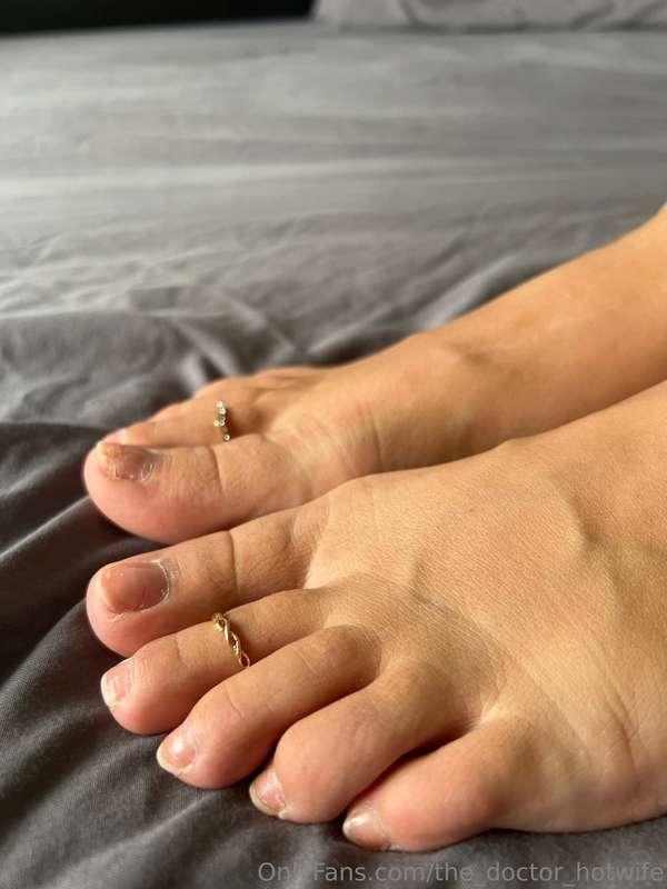 the_doctor_hotwife image #0