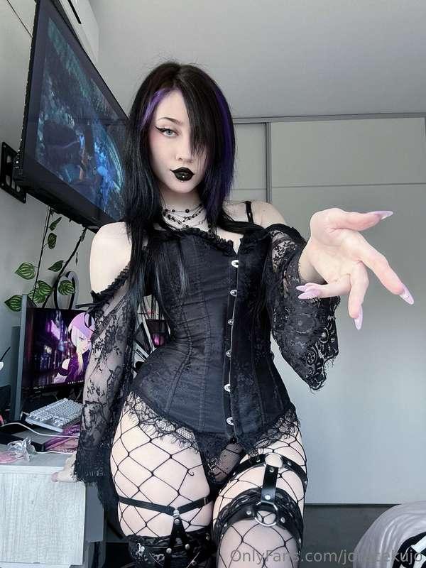 New set🖤