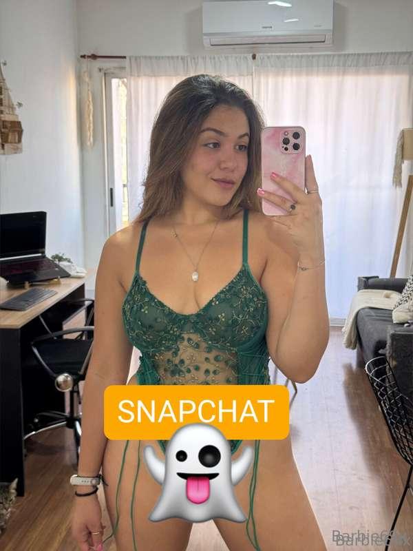 Open to see my snapchat username and add me 😈 I’ll gift u so..