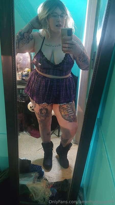 Sexy college girl 😍😍