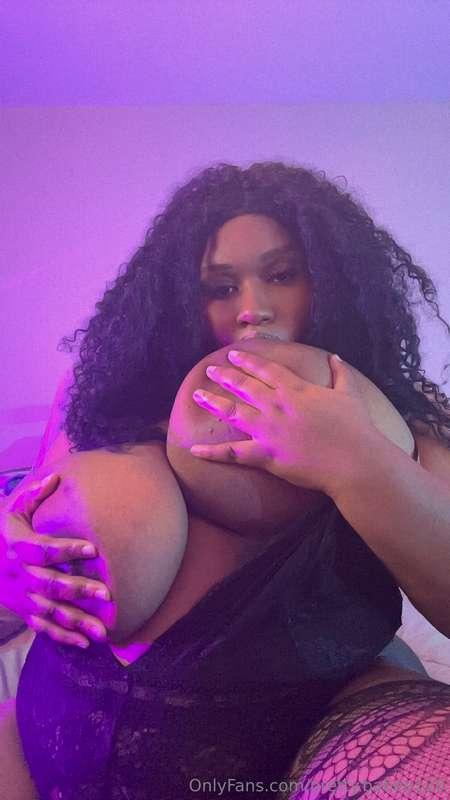 pretty.babee120 image #0