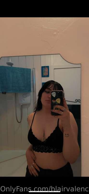 How’s everyone’s week going?? Tell your friends I’m back, I’..