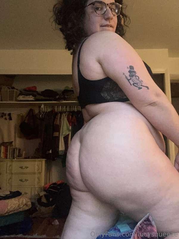 lucysqueeze image #0