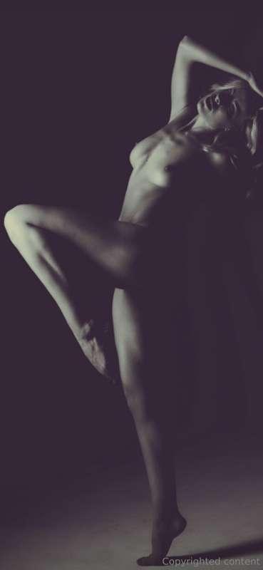 Art nude at its finest 💋