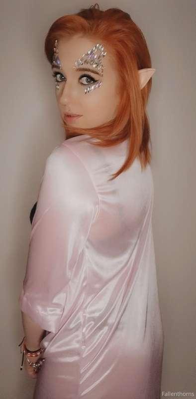 Who wants to come over and play with an elf @fallenthorns