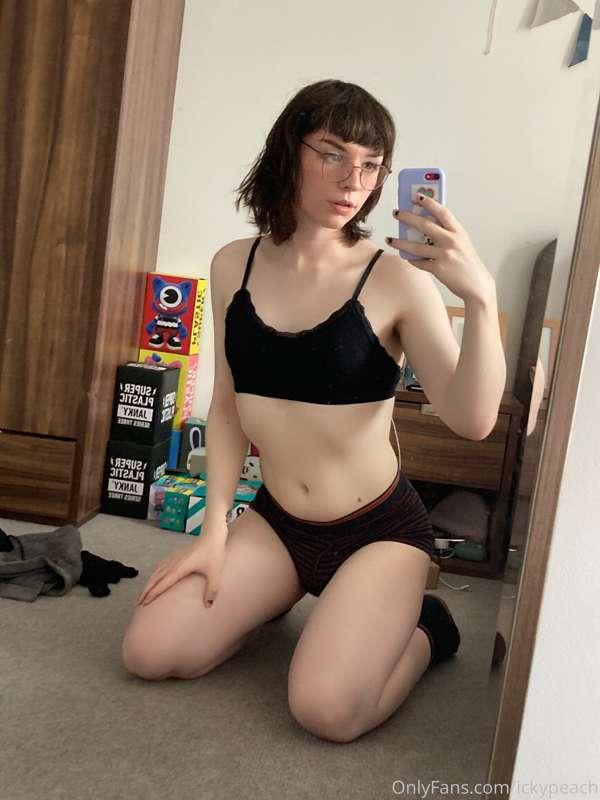 ickyy main image