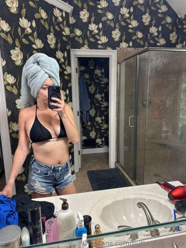 I just touched myself in that shower, wannna see?😈