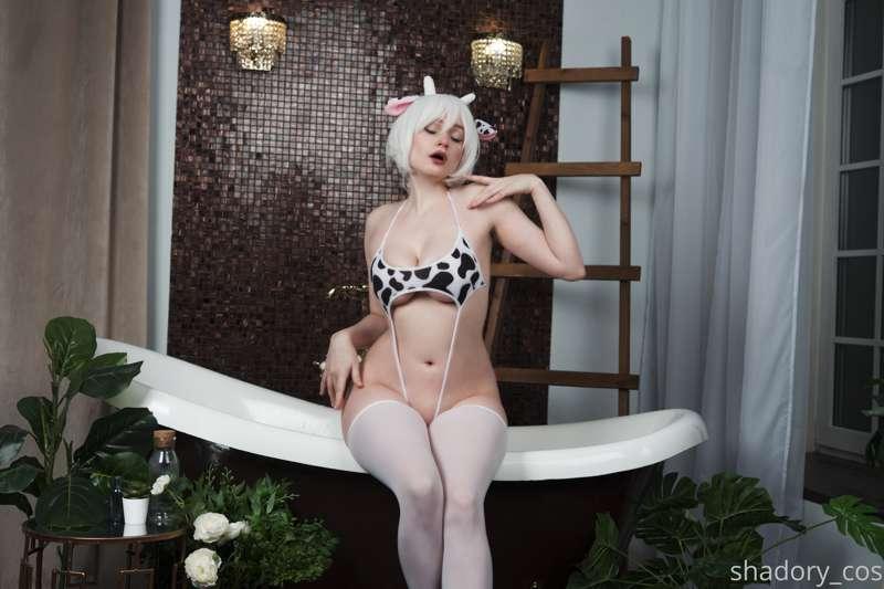 Would you like to take a bath with this adorable cow?
