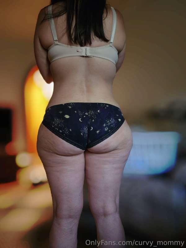 Normal everyday mommy booty