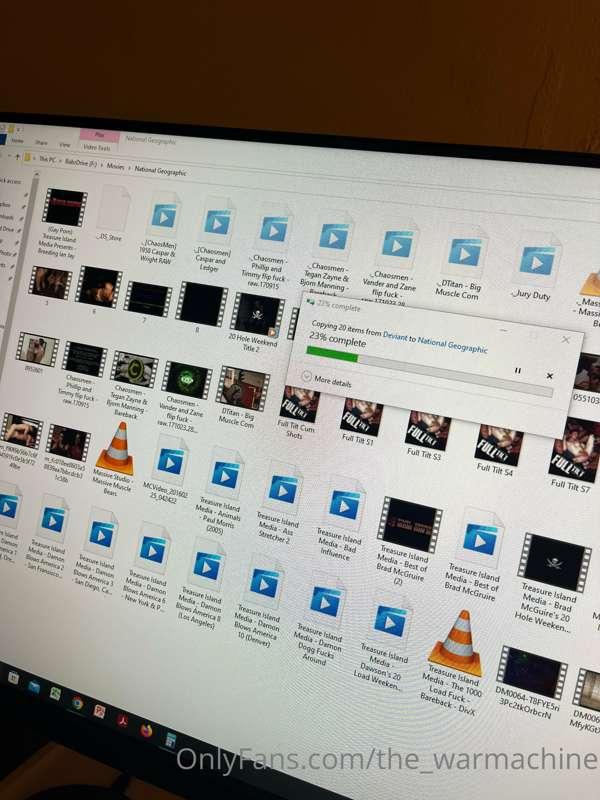 Copying new porn over. I’m into group sleaze. What kind of p..
