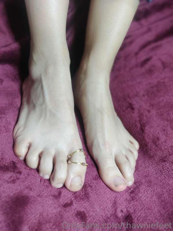 Les gustan las uñitas naturales, o de colores? 👀
Las patitas..