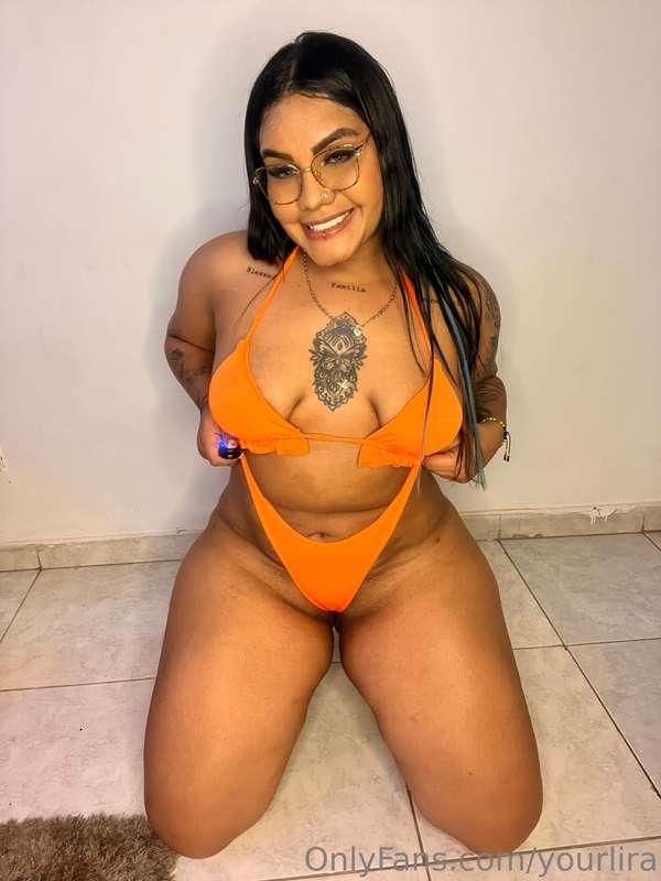 Beauty that can’t be contained 👅