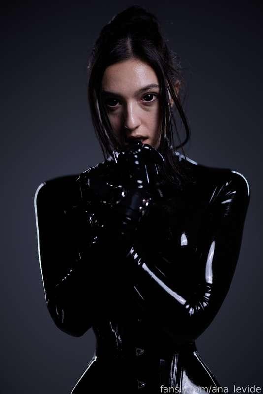 ana_levide image #393