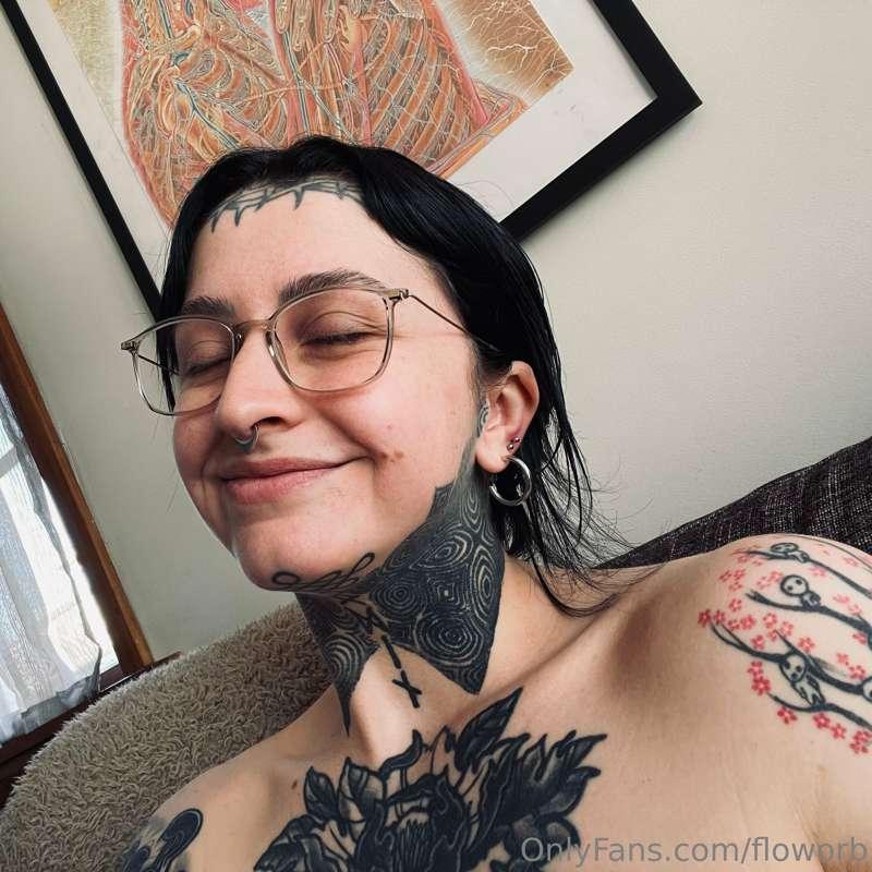 I got my new glasses 🤓 what do you think ??