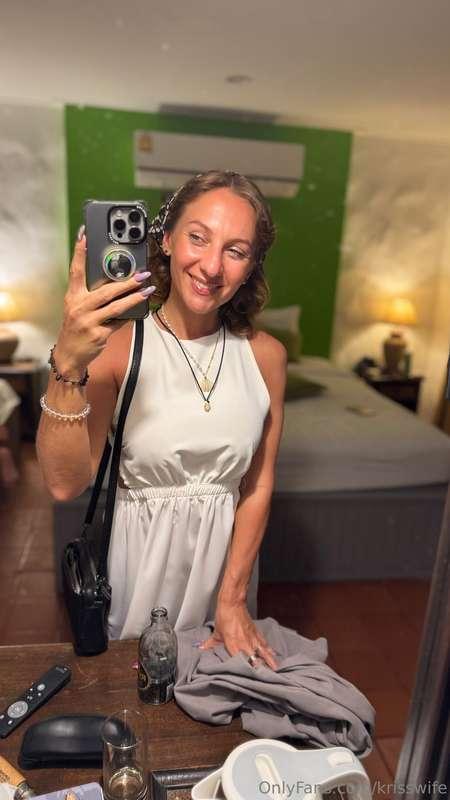 krisswife image #0