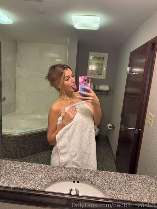 would u fuck me in the bathroom?