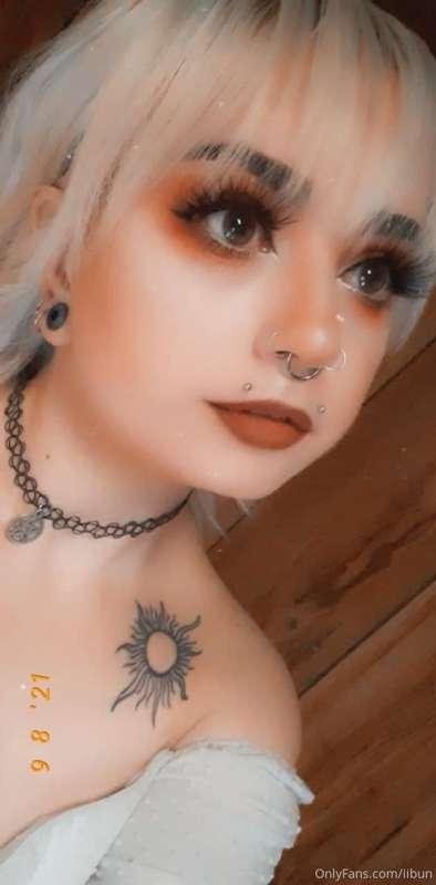 I am so hot omg