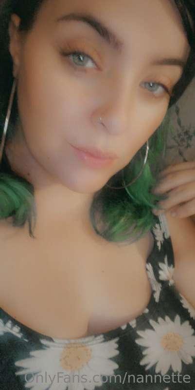 Goddess wants to sext with someone rn.
$30/30 minutes for to..