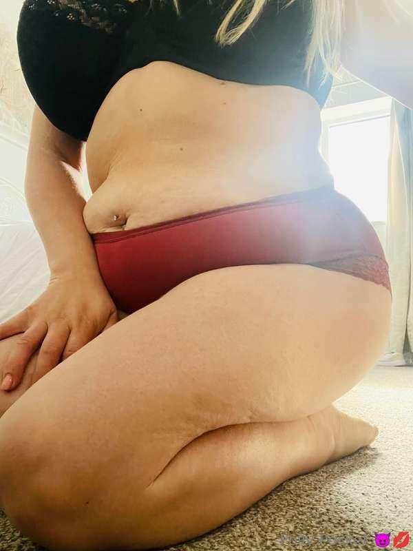Are chubby MILFs your thing? 🥵