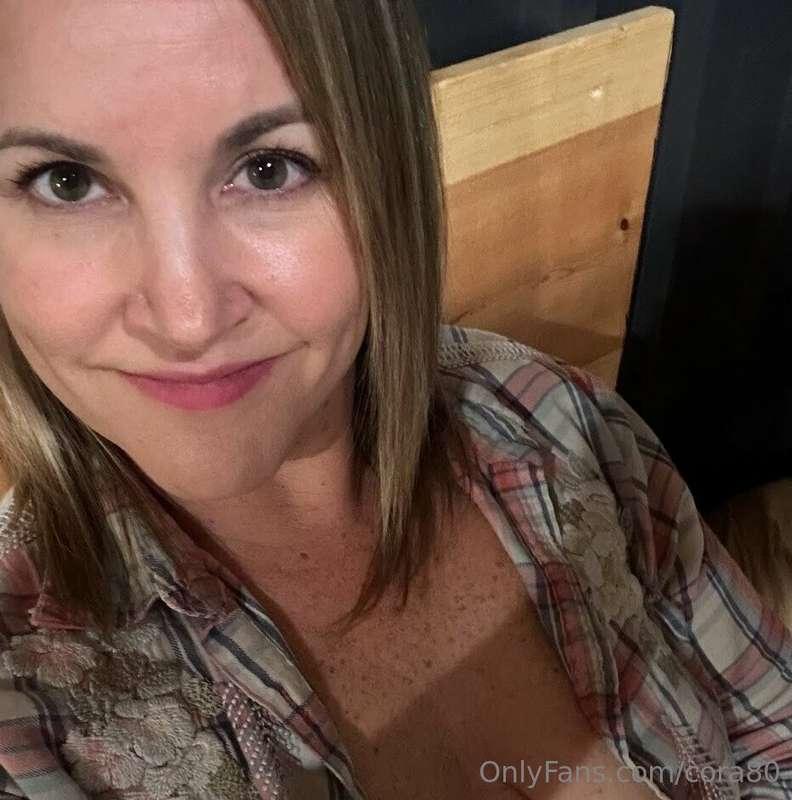 ♥One hell of a good Vid Cumming on Friday. Stick around... P..