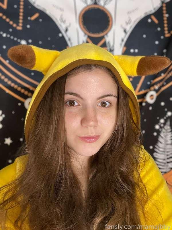 Pika pika💛🤎