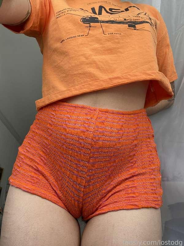 Good morning 🧡🍑

♡ #fyp #pussy #hairy #bush #hairypussy #cameltoe #shorts #naughty ♡