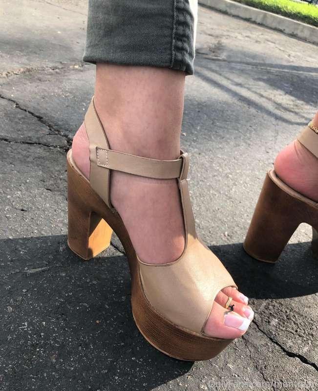 Too bad for that tiny. As he wedged his way between her toes..