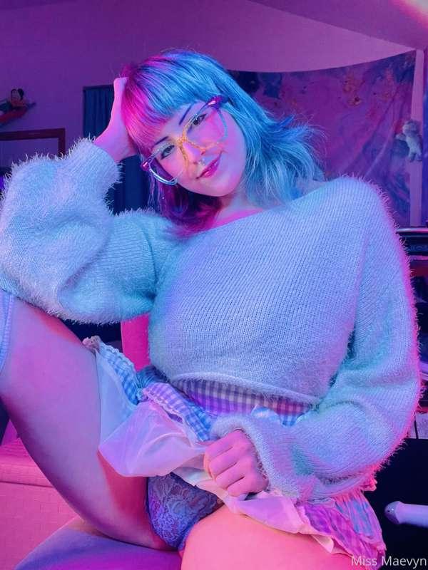 Swipe for kitty 🐱