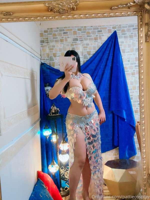I love this beautiful belly dance outfit, it so pretty ~ I w..