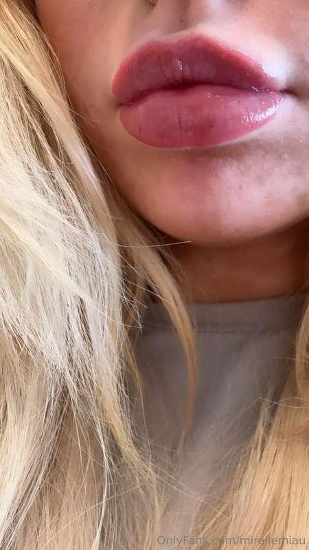 i got my lips done, you want blowjob?😽😈