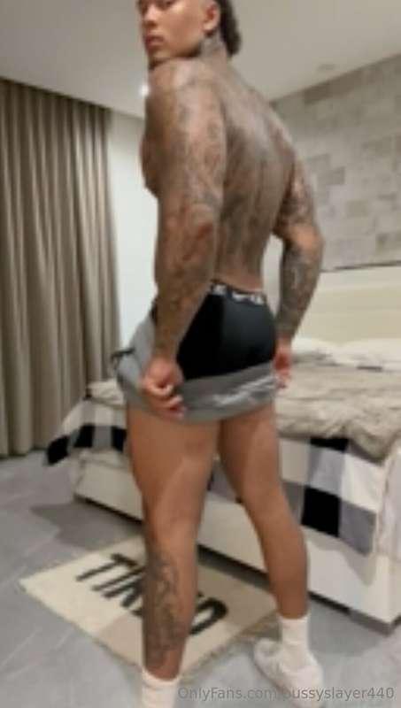 DM Me and stroke with Daddy!🍆💦