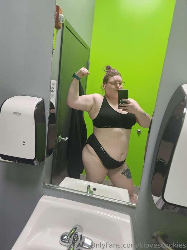 I'm all sweaty from the gym ☺️