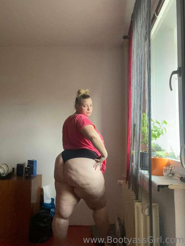 ❤️💦I like my big ass ❤️ Do you like my ass too? Like for mor..